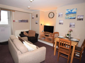2 Bed in Cosheston FB060